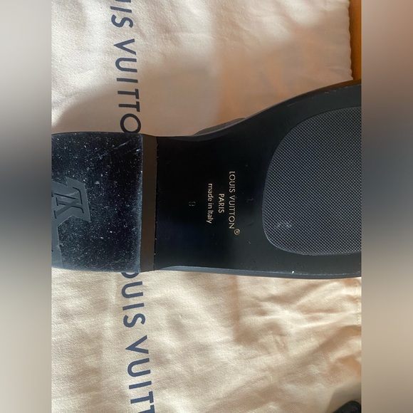 AUTHENTIC Louis Vuitton Oasis Mule with dust bags - Picture 4 of 4